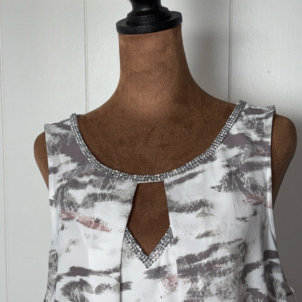Juicy Couture white/Gray snake print rhinestone flowing front XL - Picture 2 of 16
